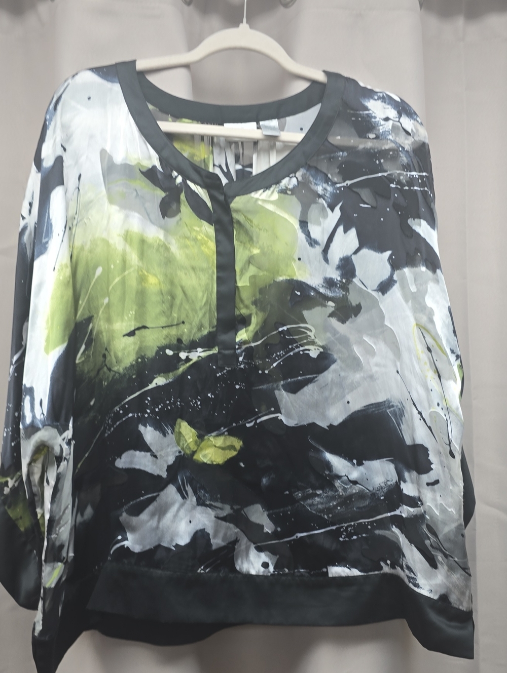 Chicos Women’s Abstract Print Long-Sleeve Shirt - Green/Black